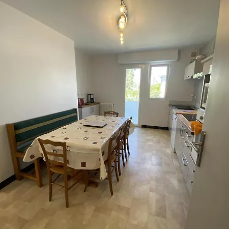 Maison De 5 A Avec Jardinet Et Garage, Proche Centre, 10 Couchages, Wifi - Fr-1-349-152 Lorient