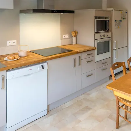 Maison De 5 A Avec Jardinet Et Garage, Proche Centre, 10 Couchages, Wifi - Fr-1-349-152 Nyaraló *