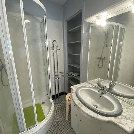 Maison De 5 A Avec Jardinet Et Garage, Proche Centre, 10 Couchages, Wifi - Fr-1-349-152 * Lorient