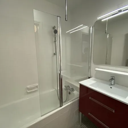 Maison De 5 A Avec Jardinet Et Garage, Proche Centre, 10 Couchages, Wifi - Fr-1-349-152 Nyaraló Lorient